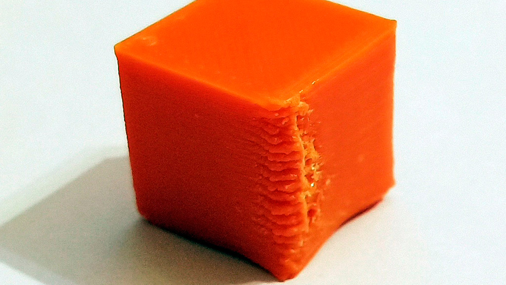 problemy-pri-pechati-na-3d-printere-05.jpg Деформация углов изделия