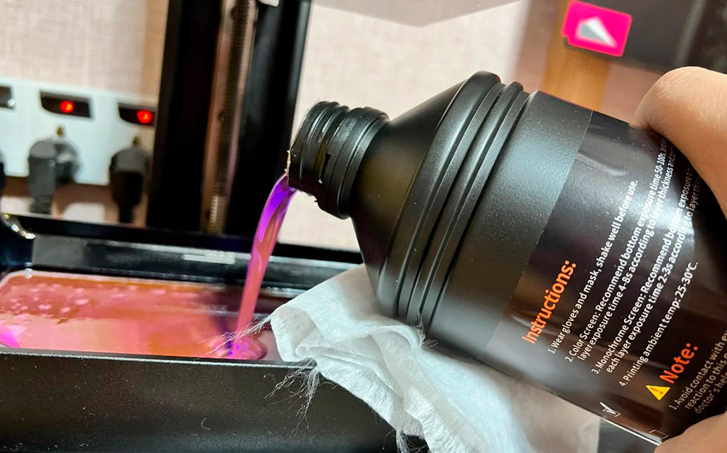 Заполнение ванночки полимером